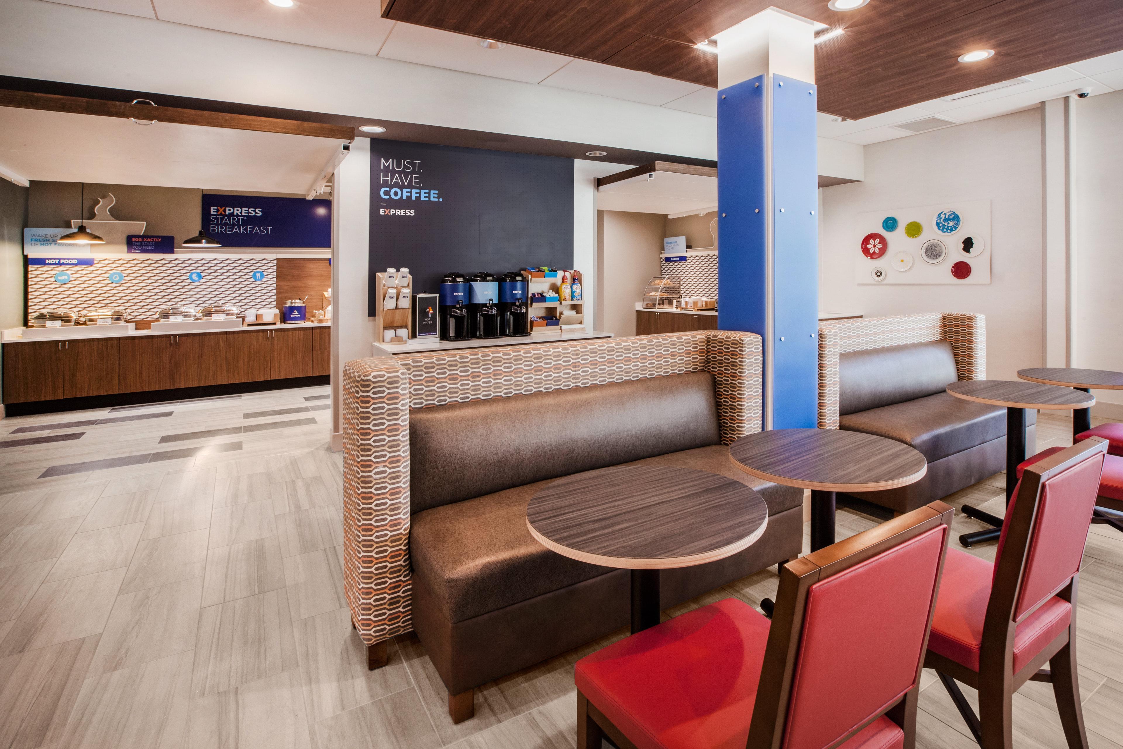 Holiday Inn Express & Suites Brunswick-Harpers Ferry Area By Ihg Exterior photo