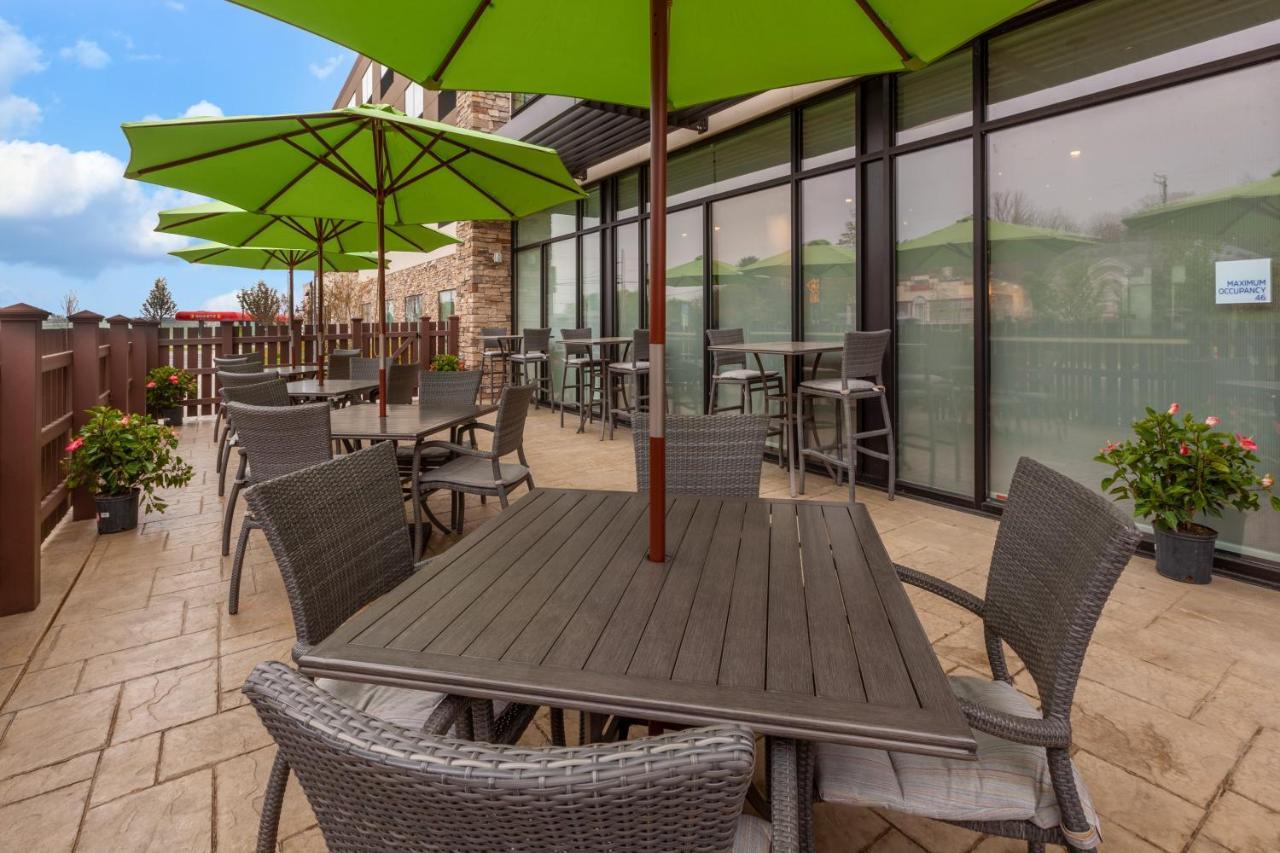 Holiday Inn Express & Suites Brunswick-Harpers Ferry Area By Ihg Exterior photo